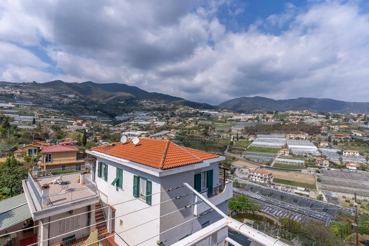 Apartment Graziosa Mansarda Open Space Sanremo